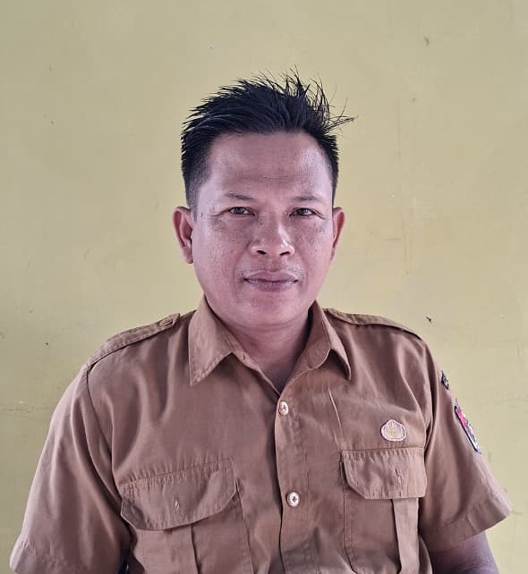 Perangkat Desa: AHMAD KOBLI