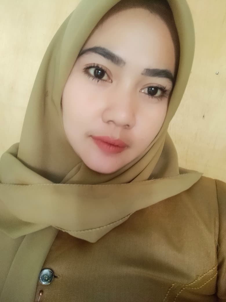 Perangkat Desa: HERLINA